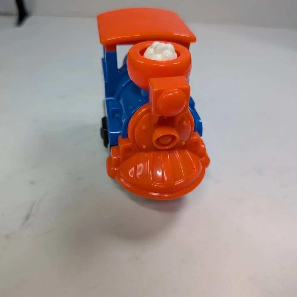 Fisher Price Train #2 Choo Choo Circus Toy 1992 with smoke movement railroad